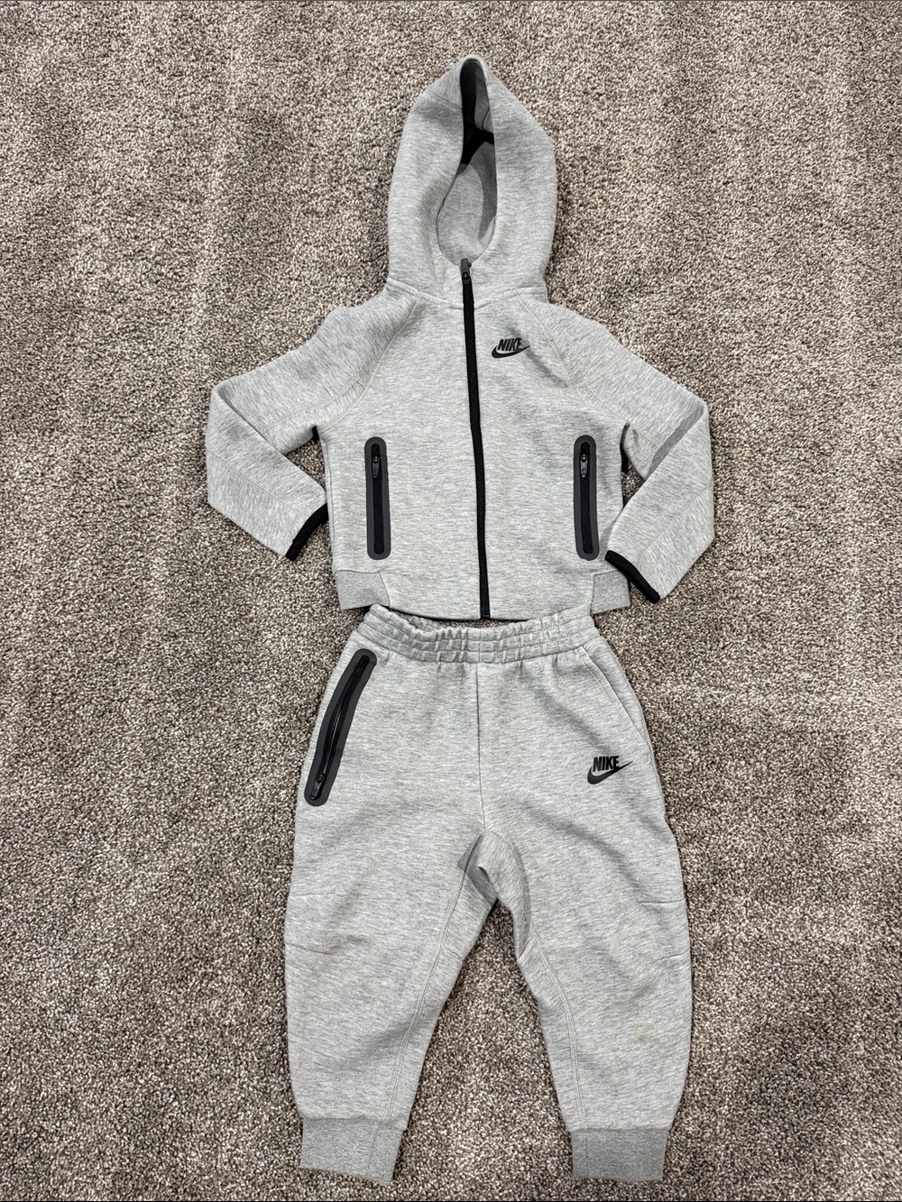 Toddler 3t Nike Tech set. Worn once